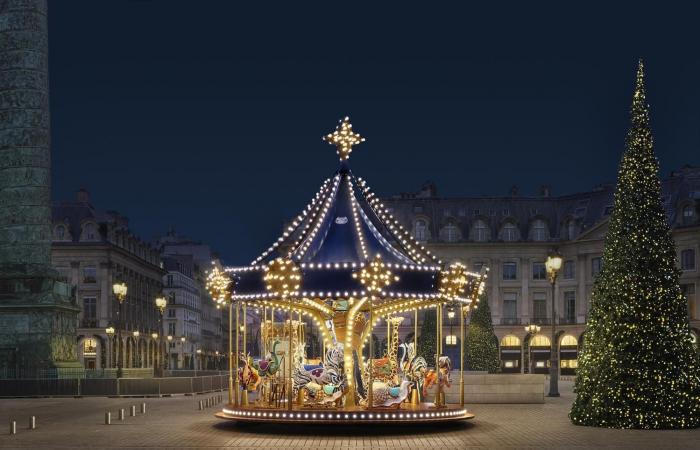 Louis Vuitton installs its carousel Place Vendôme