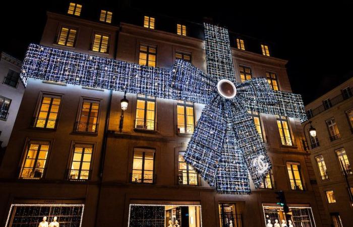 [EN IMAGES] The most beautiful Christmas windows and facades in Paris!