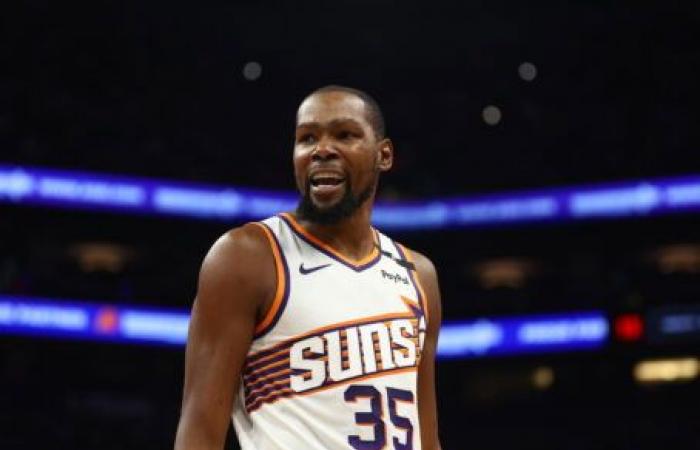 Where is Kevin Durant? Suns Star’s Prolonged Locker Room Stay Sparks Fresh Injury Concerns