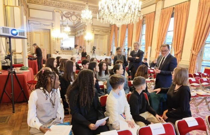 middle school students from Orléans win the prize in a national competition