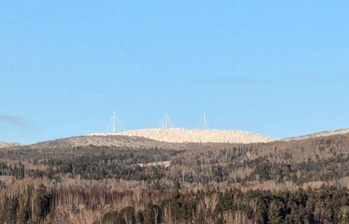 Black ice on the towers: a difficult operation for Hydro-Québec