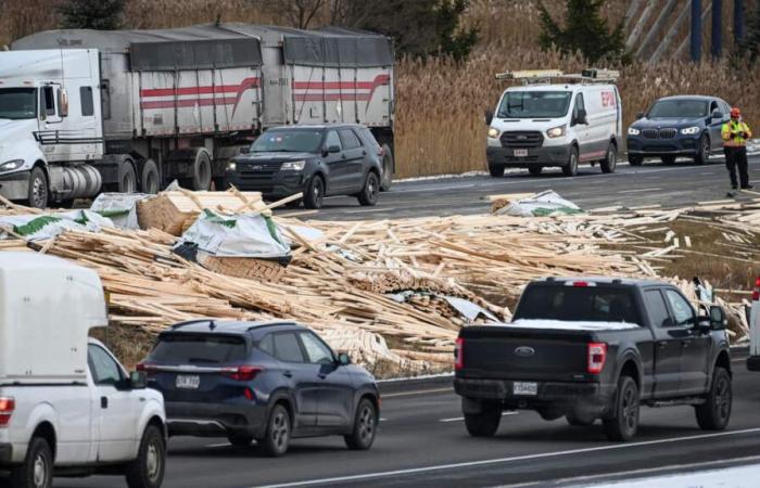 PICTURES | Closure on the A-30 for “several hours” due to loss of load