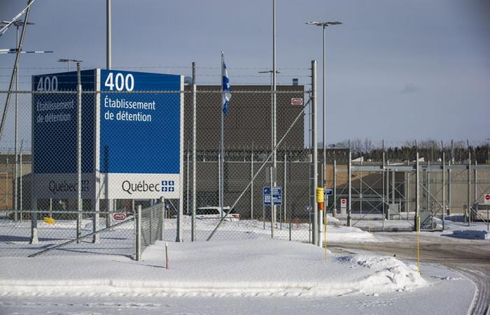 Colleague injured by inmate | Correctional officers refuse to open cells in solidarity