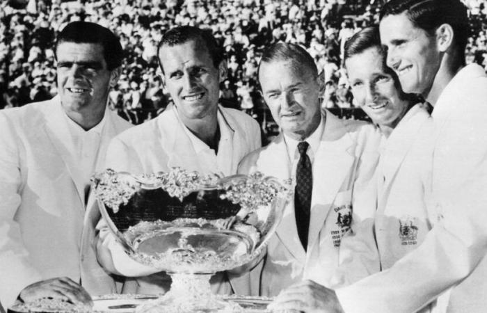 Australian legend Neale Fraser dies at 91