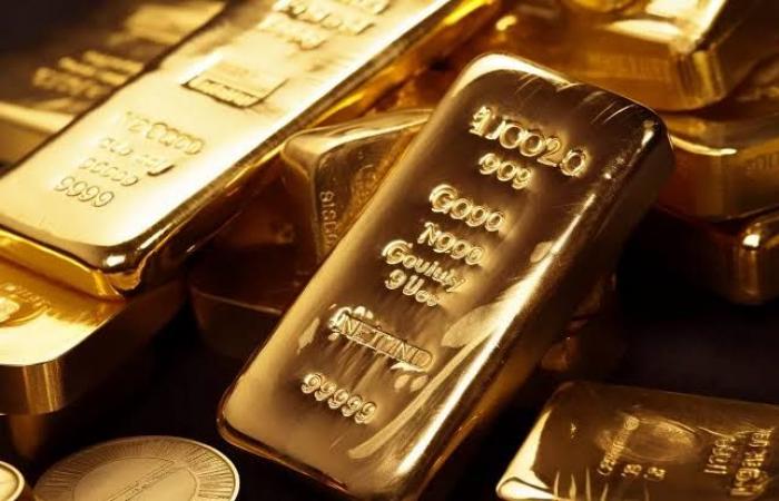 World: the price of gold falls by 2.72%