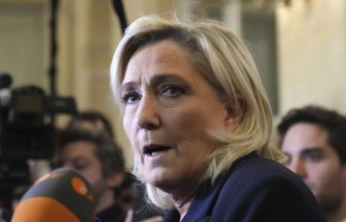 France: the far right ready to bring down the government