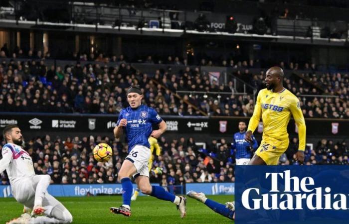 Clinical Mateta dashes Ipswich’s hopes in first away win for Crystal Palace | Premier League