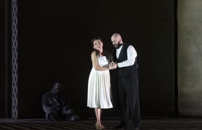 Rigoletto at the Opéra Bastille – It was about time – Review