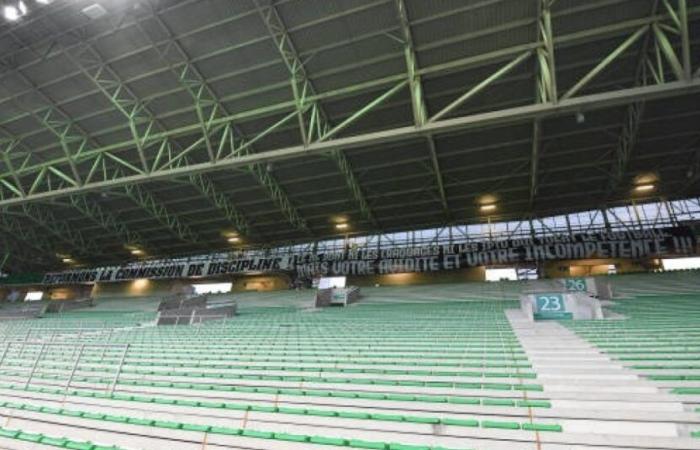 Incidents at Geoffroy-Guichard before OM