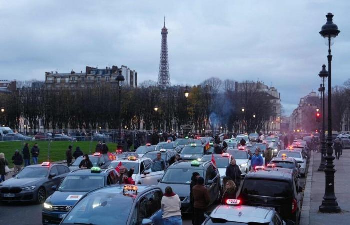 second day of taxi demonstration in Lyon, the movement extends to Paris