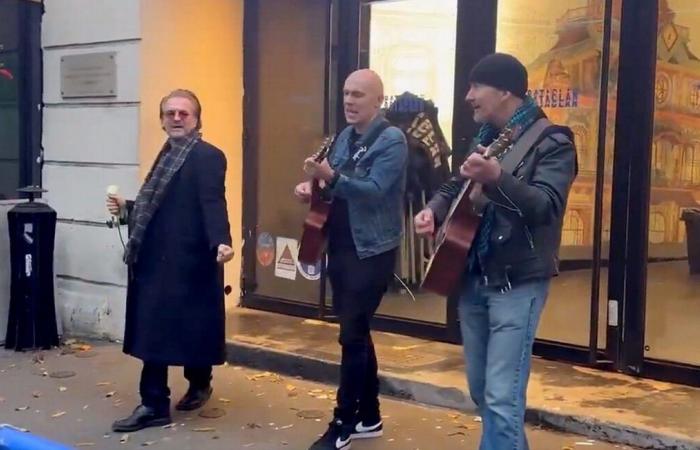 “A joke in very bad taste”… U2 look-alikes sing in front of the Bataclan to promote themselves