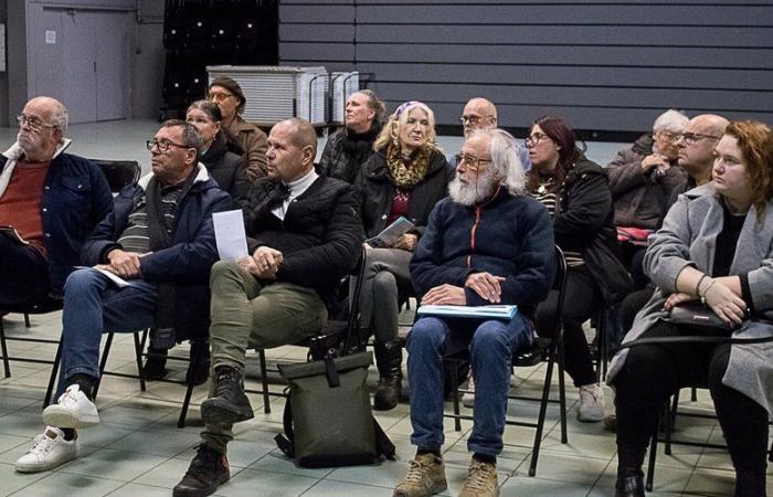 A prevention meeting against flood risks on the banks of the Cèze