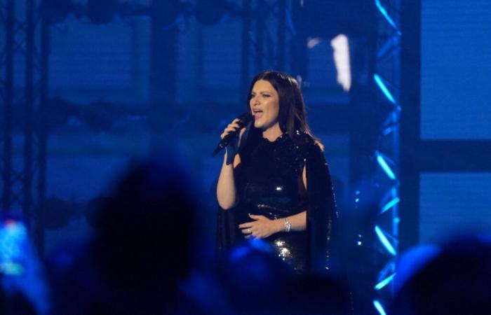 Laura Pausini: at 50, her figure is amazing