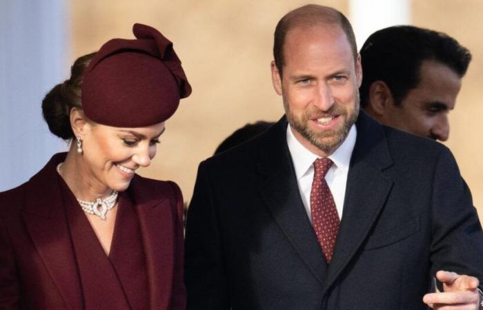 Kate Middleton, radiant in a burgundy ensemble to welcome the Emir of Qatar in London