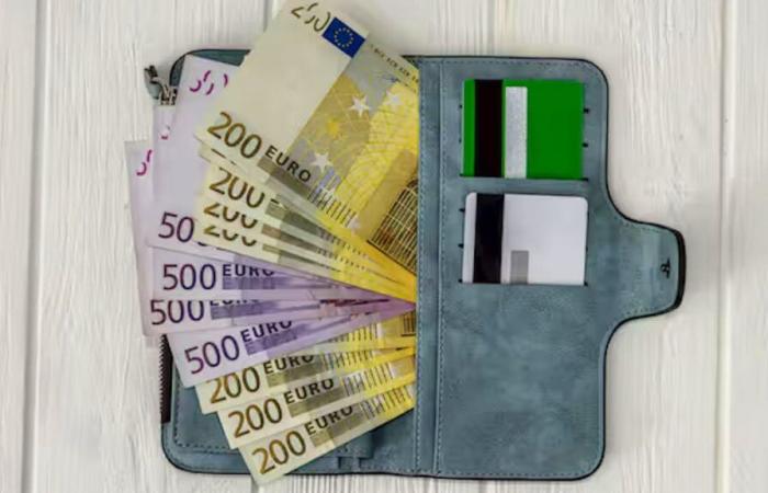 Transactions: Is Luxembourg ready to live without cash?