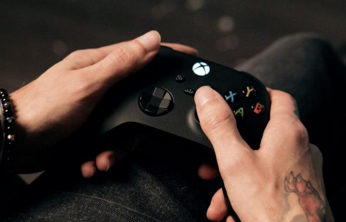 The excellent wireless controller for Xbox and PC is almost half price