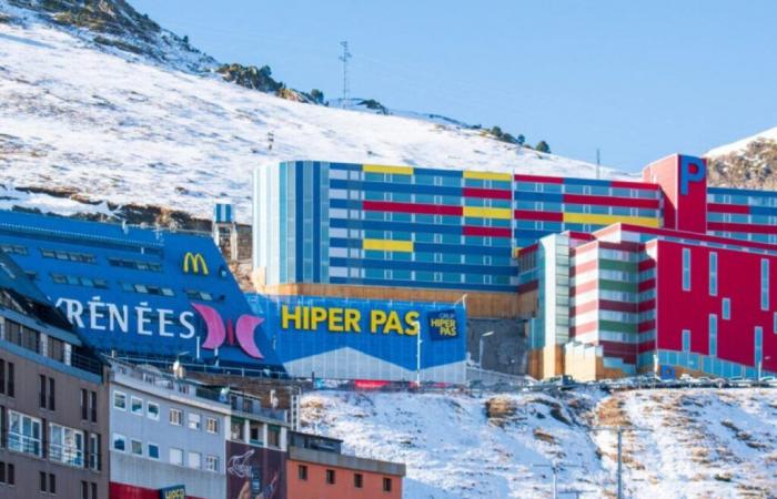 A new bus line offers two daily connections between France and Andorra