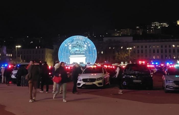 [MAJ] Angry taxis: Lyon convoys heading to Paris at night