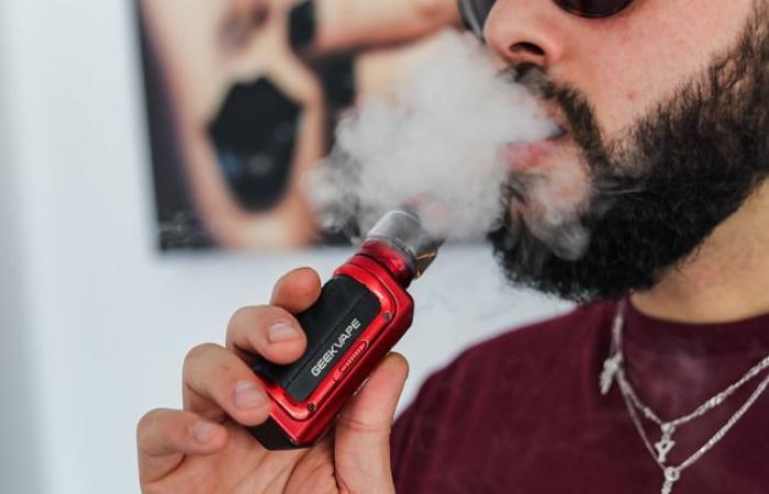 Vaping while continuing to smoke does not help you quit