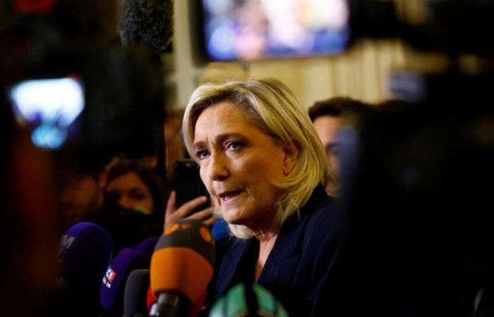 For Marine Le Pen, the dizziness of censorship