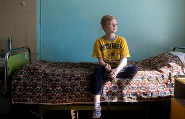 Ukraine: UNICEF head calls for better protection of children “caught in this nightmare”