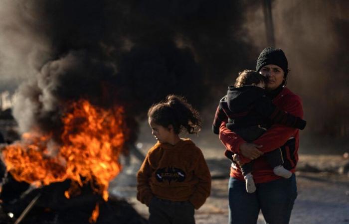 Syria: Rebels “at the gates” of Hama, civilians on the run