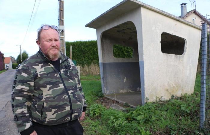 he would like to recover his piece of land that he had lent for the old bus shelter