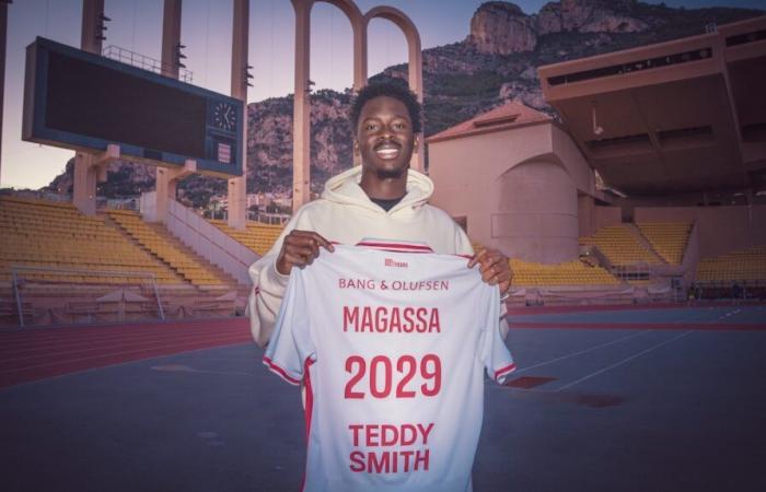 Soungoutou Magassa extends until 2029