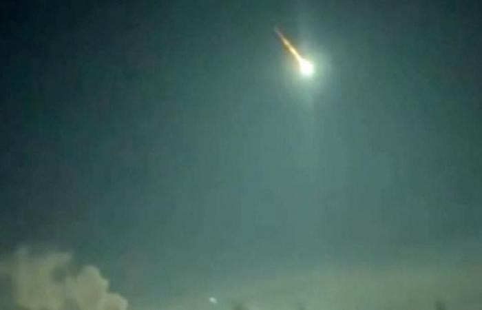 the impressive images of the meteor before its impact (video)