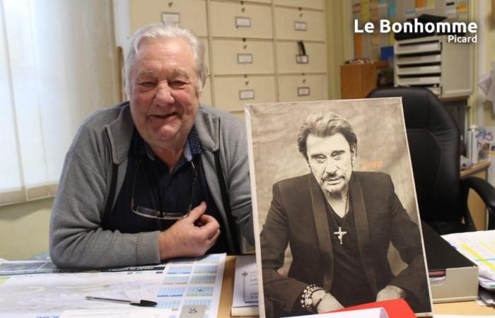 the mayor of a village is an absolute fan of Johnny Hallyday