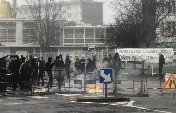 tense blockage at Saint-Nazaire high school, large gathering in Nantes