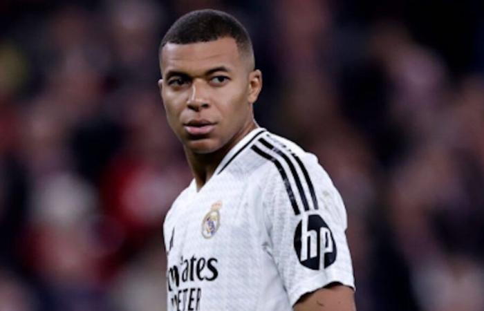 Kylian Mbappé takes “full responsibility” after missing another penalty: He took it in the same place as in Liverpool. –