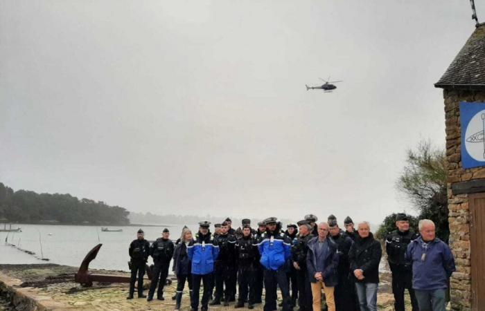 VIDEO. What are the gendarmes and a helicopter monitoring on the Morbihan coast?