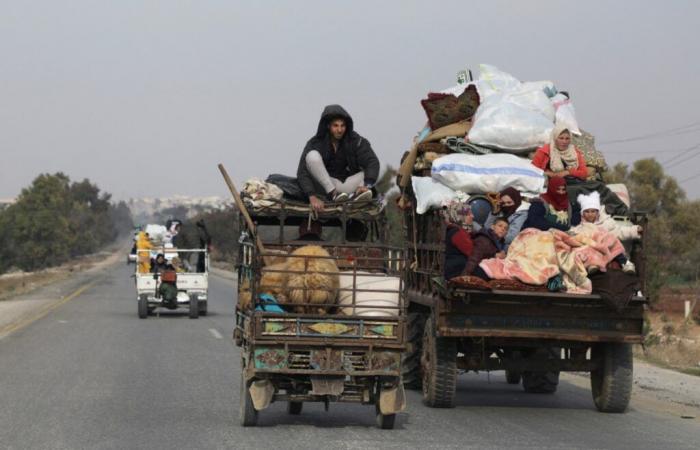 Thousands flee Syria’s Homs as opposition forces advance on key city | Conflict News