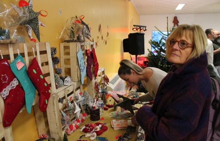 An inclusive Christmas market at the secular patronage hall