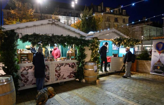 Christmas in Chartres, the market takes its winter quarters with 32 chalets until December 24