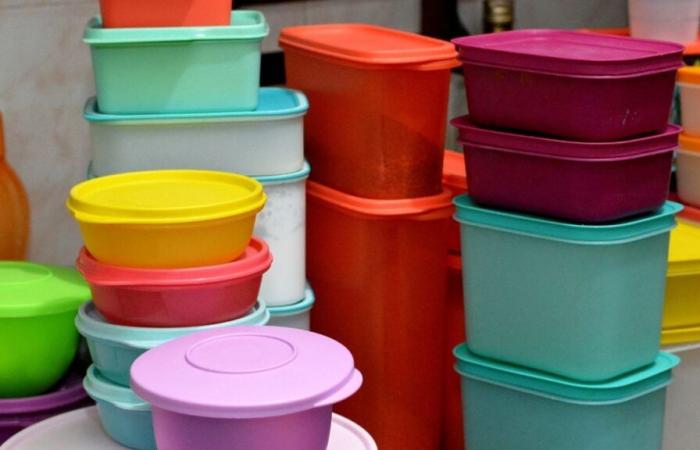 Tupperwares are snapped up at a high price