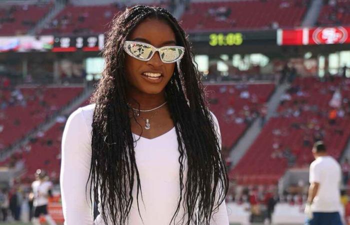 Simone Biles’ Chic Game Day Outfit to Support Husband Jonathan Owens