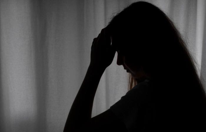 surge in suicide thoughts and attempts among young workers in the Covid era