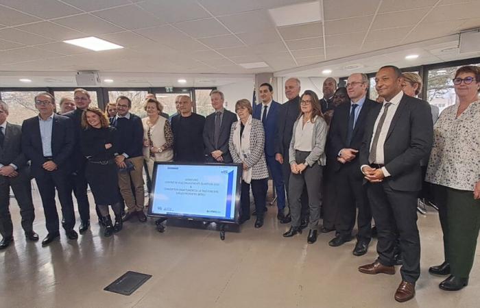 Saint-Quentin-en-Yvelines – State, communities, landlords and associations sign the new City Contract 2024-2030