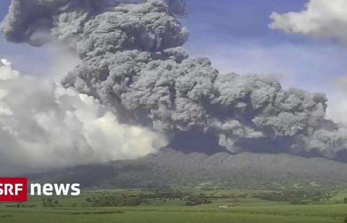 Tens of thousands flee Kanlaon volcano in the Philippines – News