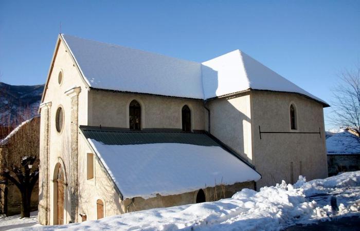 To support the renovation of the REMOLLON church