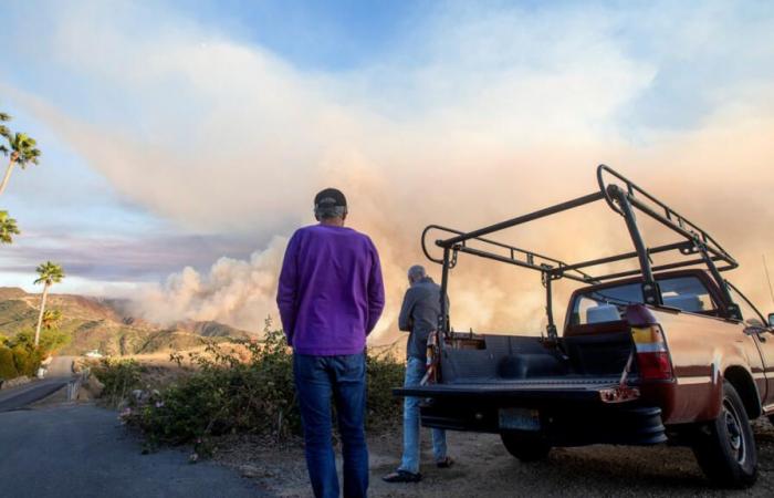 In California, thousands of people evacuated from Malibu, ravaged by flames