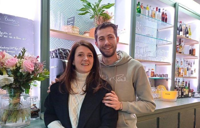 Rodez. Anthony and Hélène bring the café on Place du Bourg to life