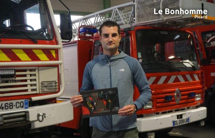 the Saint-Justois firefighters are working to sell their 2025 calendar