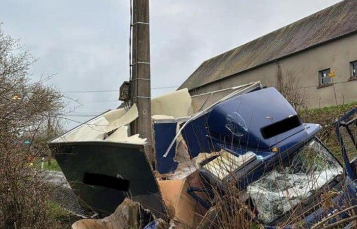 a delivery truck crashes into a pole and knocks out power to several homes