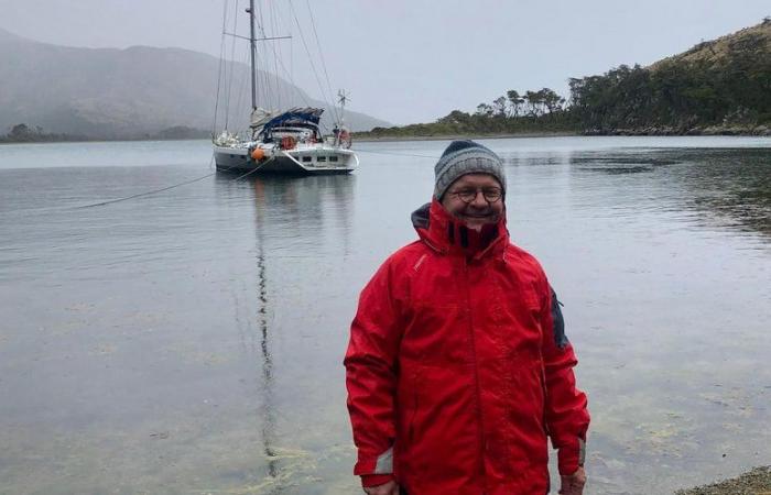 Former sailor, he publishes a book on Cape Horn to pay tribute to his brother who disappeared at sea