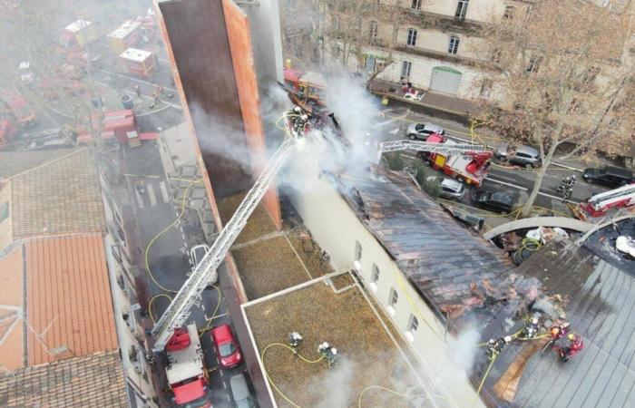 the accidental fire in the church of Saints-François no longer progresses