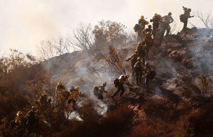 Malibu fire: 18,000 residents face evacuation as Red Flag fire warnings persist