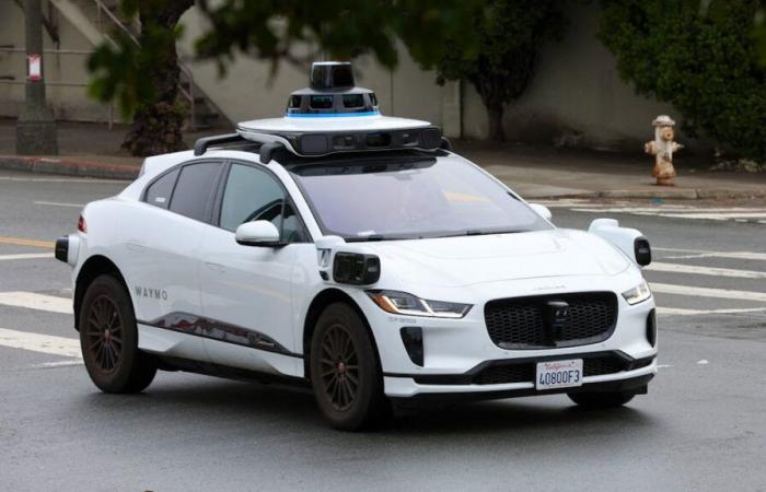 General Motors says it is abandoning its robotaxis business